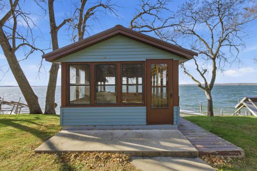 14160 Indian Beach Road, Spicer, MN 56288