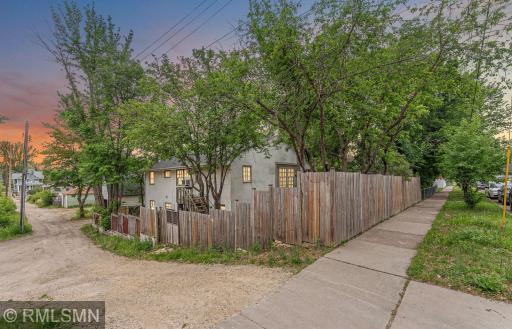 151-153 Page Street W, Saint Paul, MN 55107