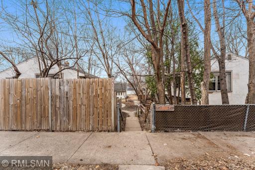 151-153 Page Street W, Saint Paul, MN 55107