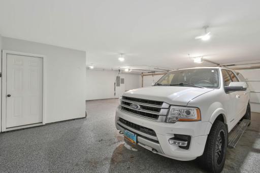Oversize 3 Stall Garage