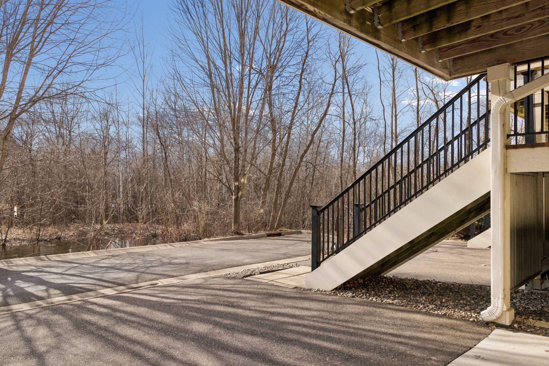 4675 Victor Path - Spacecrafting - 0007.jpg