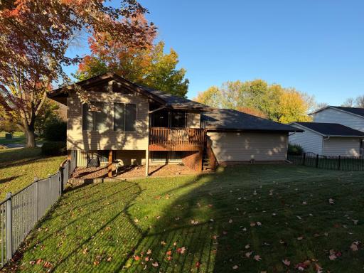 7102 Annapolis Lane N, Maple Grove, MN 55311