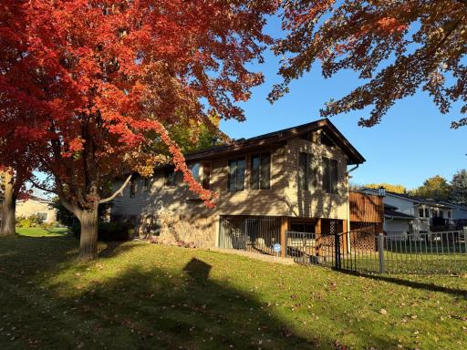 7102 Annapolis Lane N, Maple Grove, MN 55311
