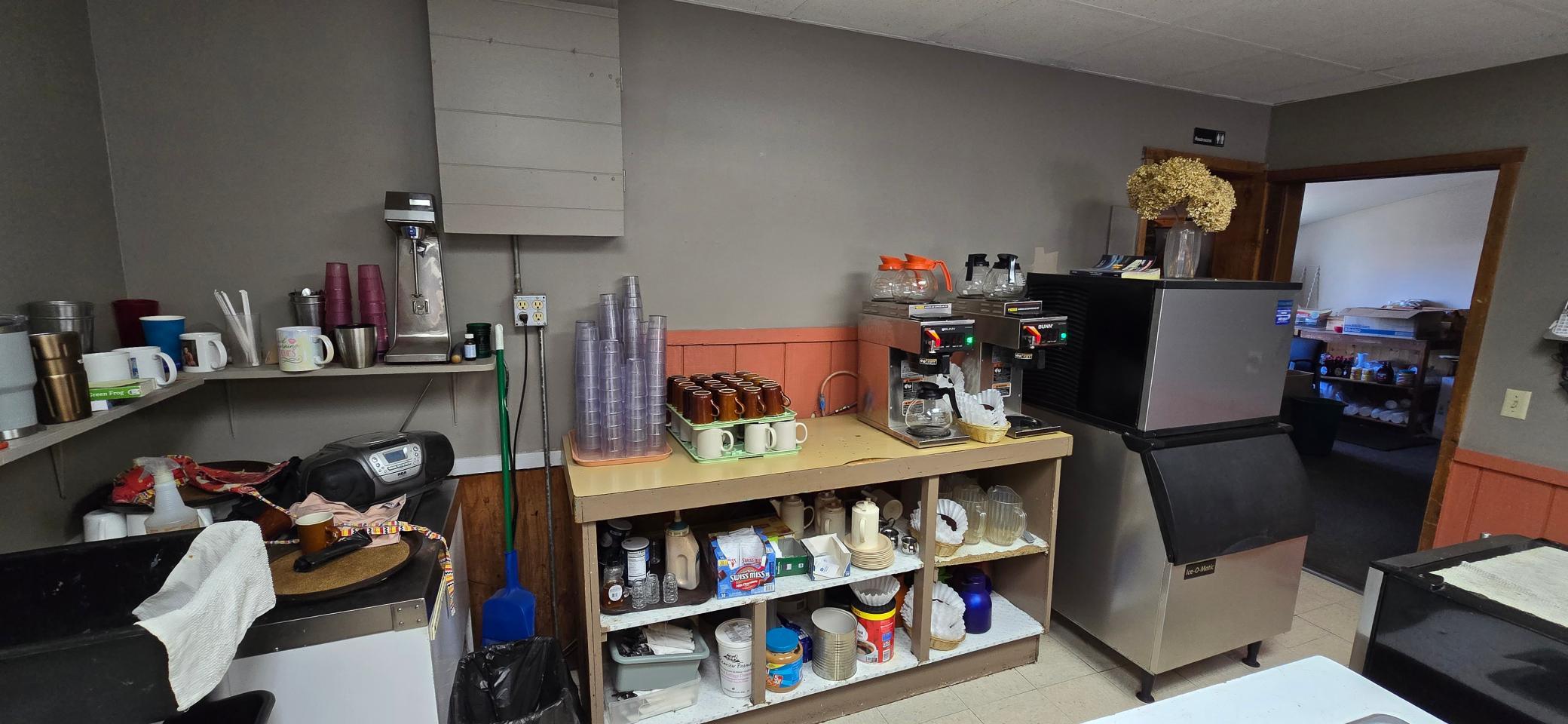 Waitress station