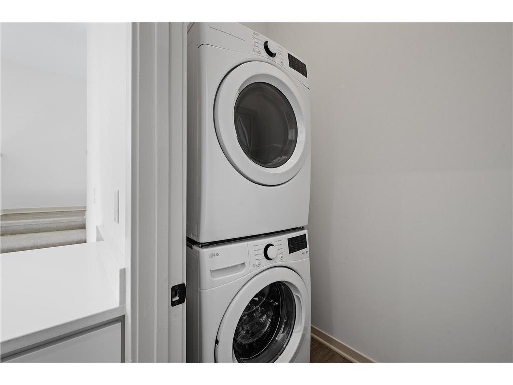 842 Rice Unit Laundry 1.jpg