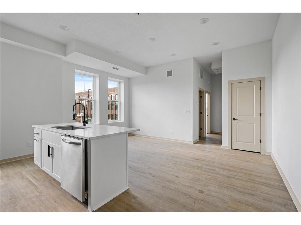 842 Rice Interior 3.jpg