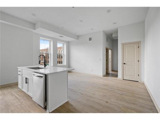 842 Rice Street, Saint Paul, MN 55117