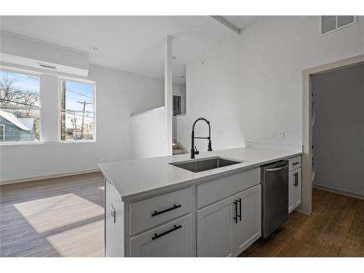 842 Rice Street, Saint Paul, MN 55117