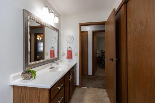1304 Camelot Court, Fairmont, MN 56031