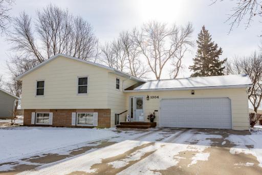1304 Camelot Court, Fairmont, MN 56031