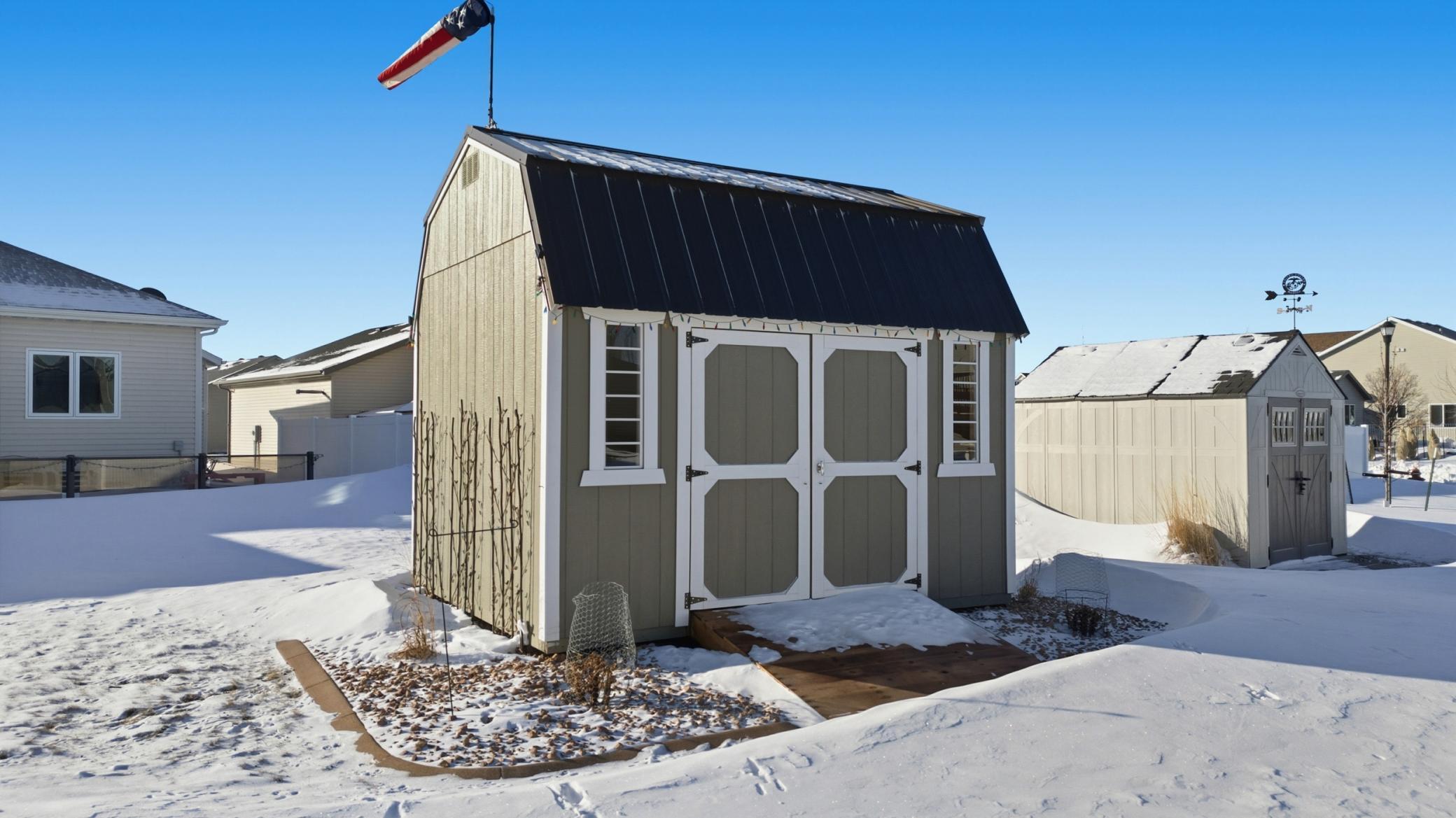 Shed large shed with concrete floor