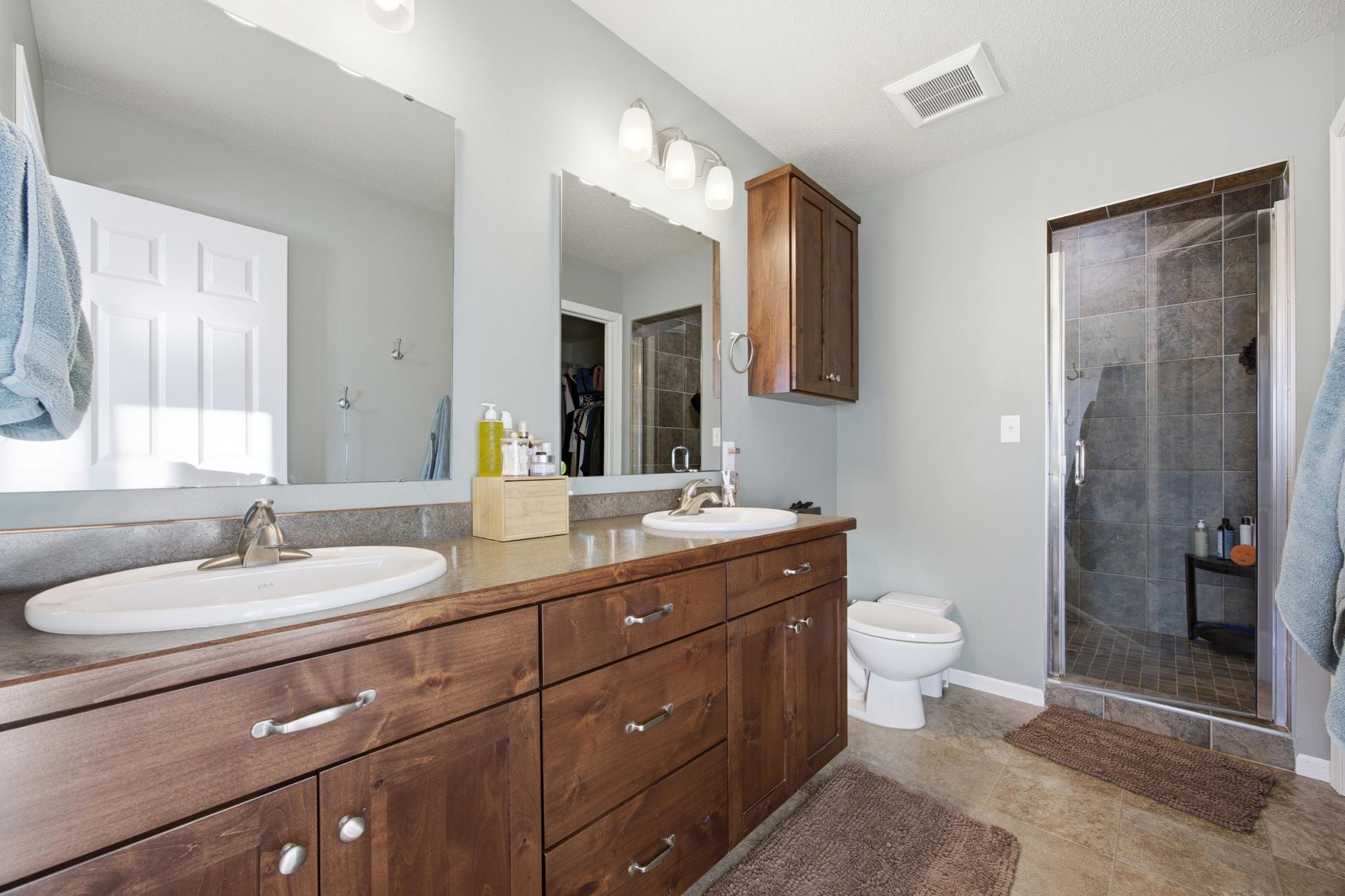 Primary Bathroom - double sinks!