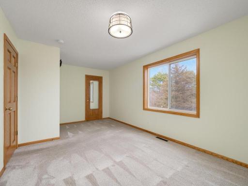 Primary Bedroom Complete with Walk In Closet!
