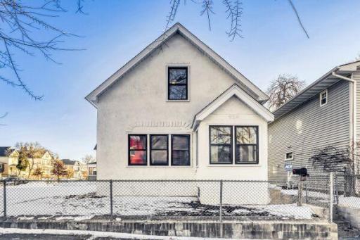 Photo for 924 Farrington Street, Saint Paul, MN 55117 - listing #7014243 924 Farrington Street, Saint Paul, MN 55117