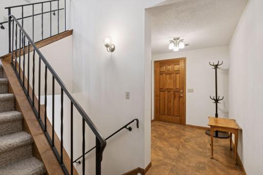 2406 County Road D W, 4, Saint Paul, MN 55112