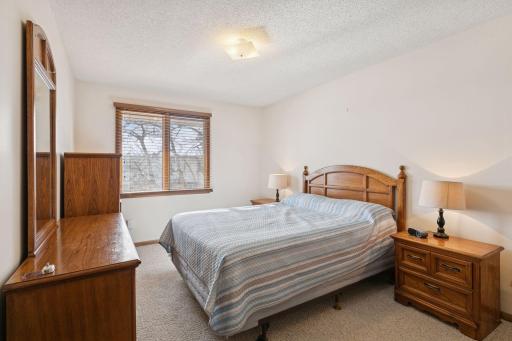 2406 County Road D W, 4, Saint Paul, MN 55112