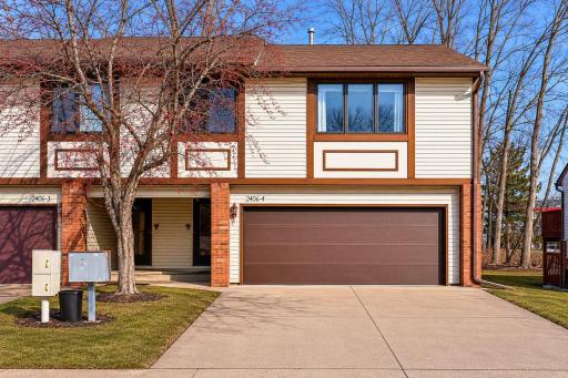 2406 County Road D W, 4, Saint Paul, MN 55112