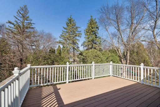 Enjoy your morning coffee or an evening wine at Sunset from the private sundeck!