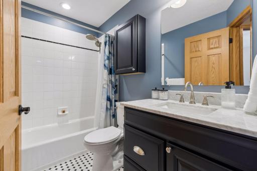 356 Pendryn Hill Curve, Woodbury, MN 55125