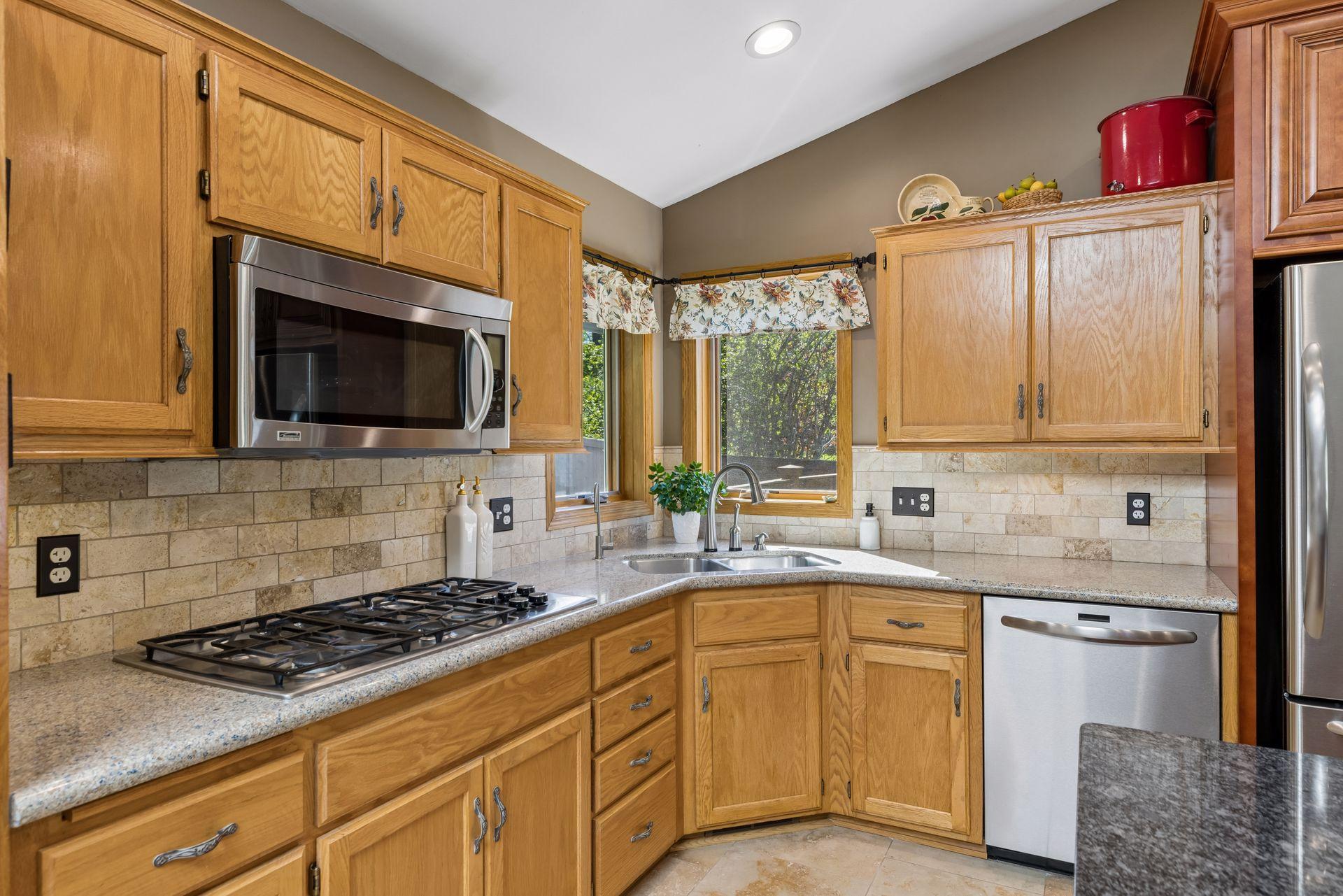 Ample cabinet space
