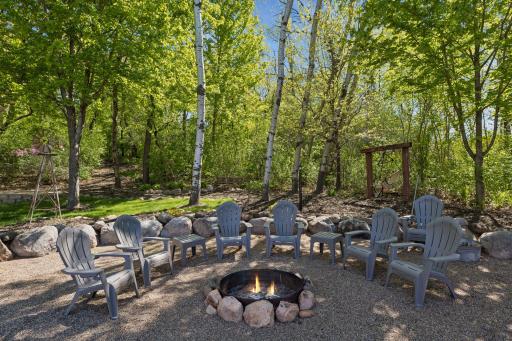 356 Pendryn Hill Curve, Woodbury, MN 55125