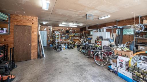 20755 Ahern Blvd Farmington MN-large-040-033-Garage-1500x846-72dpi.jpg