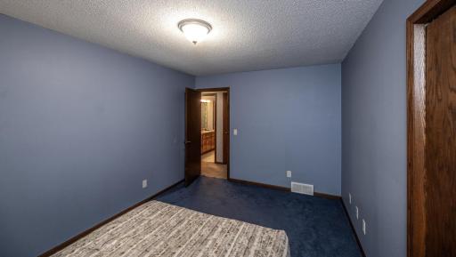 20755 Ahern Blvd Farmington MN-large-034-002-Bedroom 4-1500x850-72dpi.jpg