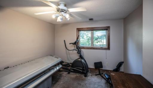 20755 Ahern Blvd Farmington MN-large-029-019-Bedroom 2-1500x870-72dpi.jpg