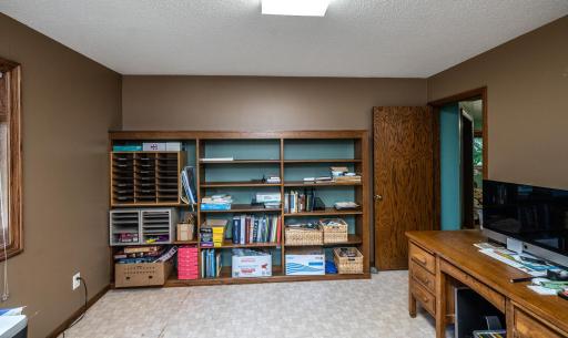 20755 Ahern Blvd Farmington MN-large-028-030-Bedroom 5-1500x896-72dpi.jpg
