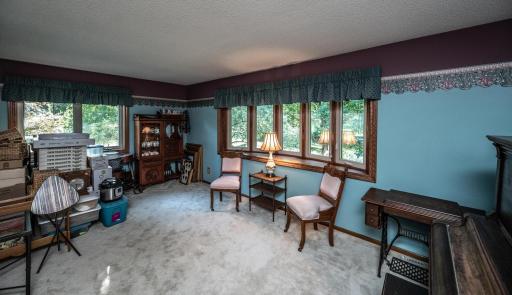 20755 Ahern Blvd Farmington MN-large-026-027-Family Room-1500x865-72dpi.jpg