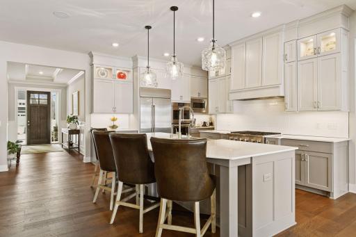 24545 Bentgrass Way, Excelsior, MN 55331