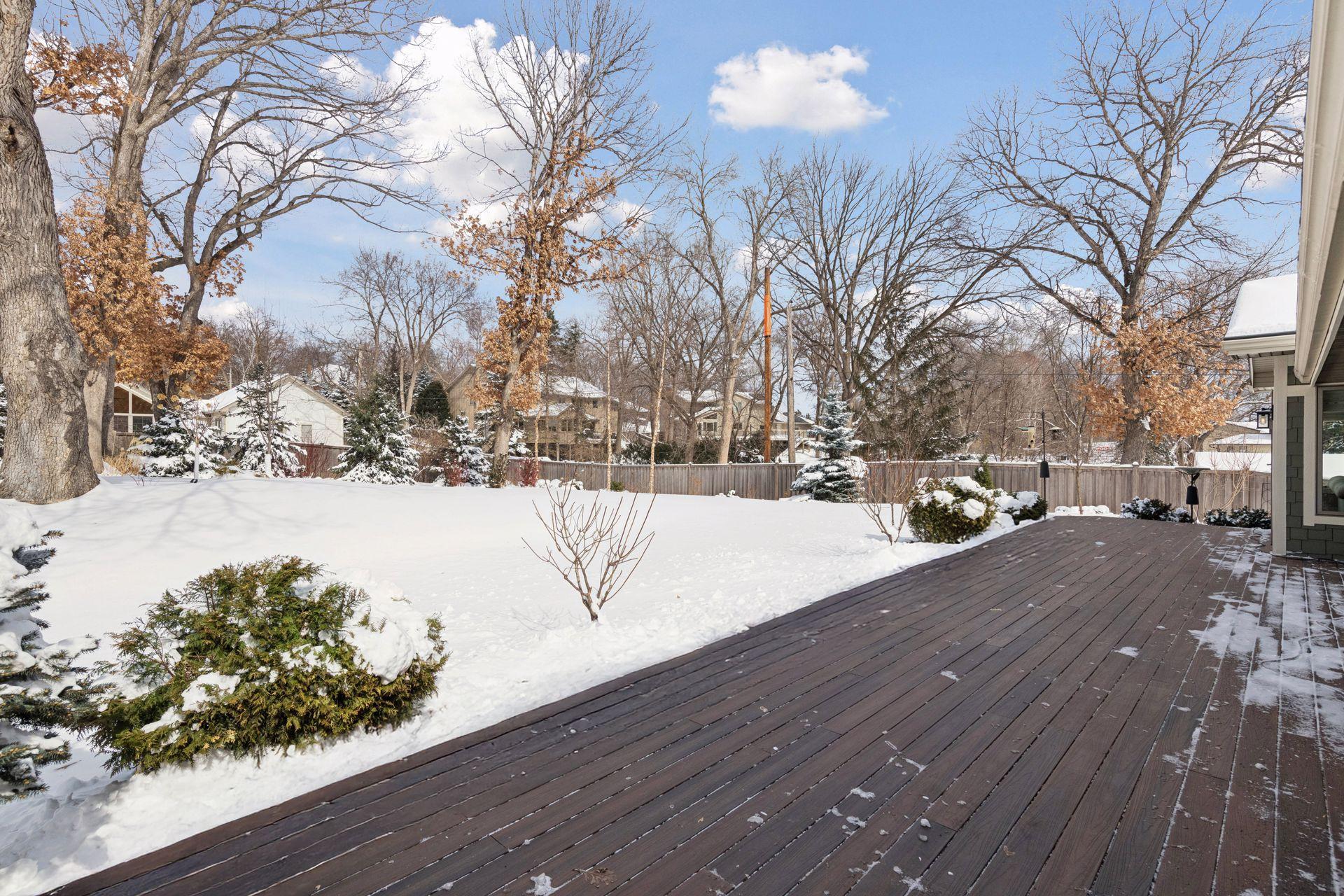 Large composite deck, perfect for relaxing and entertaining in warmer weather