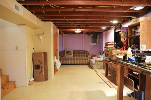 307 10 1/2 Street N, Wahpeton, ND 58075