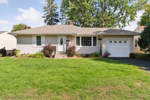 974 Ohio - Great rambler with a mix of vintage and modern