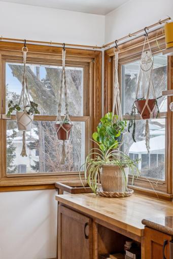 This corner also makes a good spot for a bistro table for eat-in kitchen options