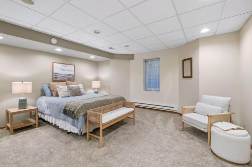 2600 W 102nd Street, Minneapolis, MN 55431
