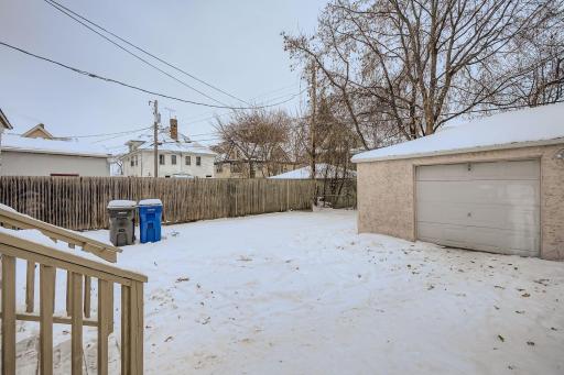 84 Isabel Street W - Web Quality - 016 - 20 Backyard.jpg