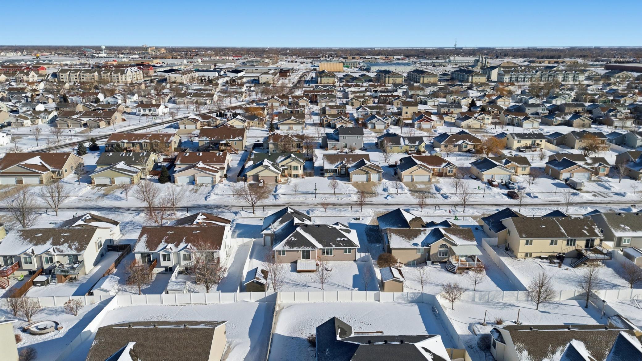 Pointe West Neighborhood