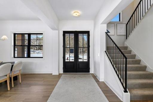9591 Eagle Ridge Road, Chanhassen, MN 55317