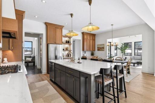9591 Eagle Ridge Road, Chanhassen, MN 55317