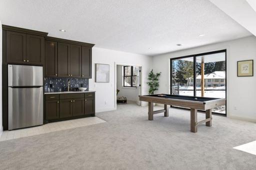 9591 Eagle Ridge Road, Chanhassen, MN 55317