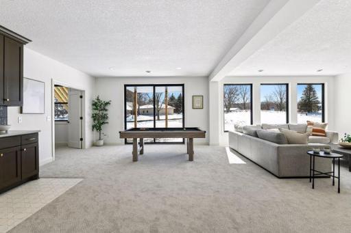 9591 Eagle Ridge Road, Chanhassen, MN 55317