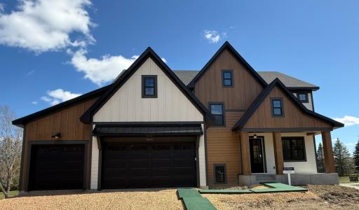 9591 Eagle Ridge Road, Chanhassen, MN 55317