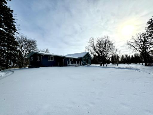 45633 300th Street, Roseau, MN 56751