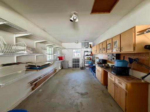 417 S Fairview Drive, Luverne, MN 56156