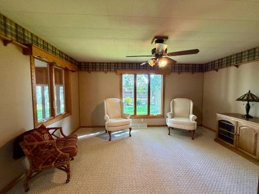 417 S Fairview Drive, Luverne, MN 56156