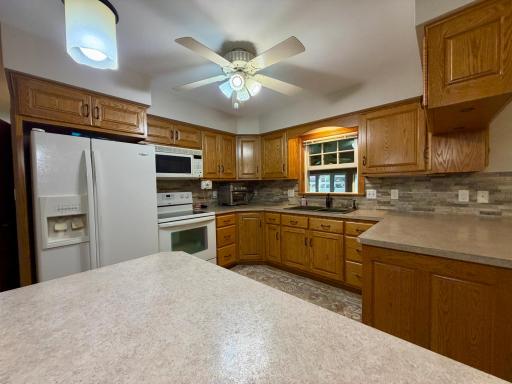 417 S Fairview Drive, Luverne, MN 56156