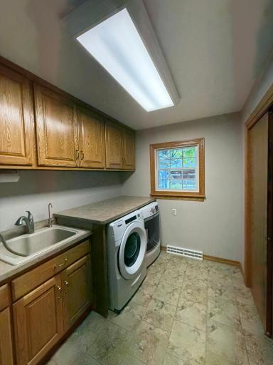 417 S Fairview Drive, Luverne, MN 56156
