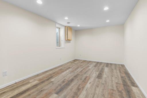 5885 Hidden Oaks Circle SE, Prior Lake, MN 55372