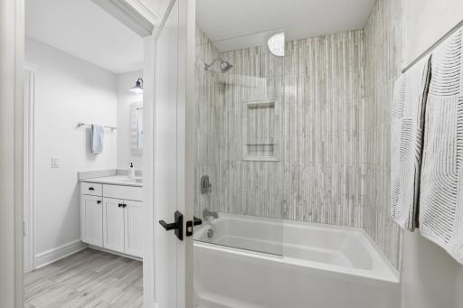 5425 Niagara Lane N, Plymouth, MN 55446